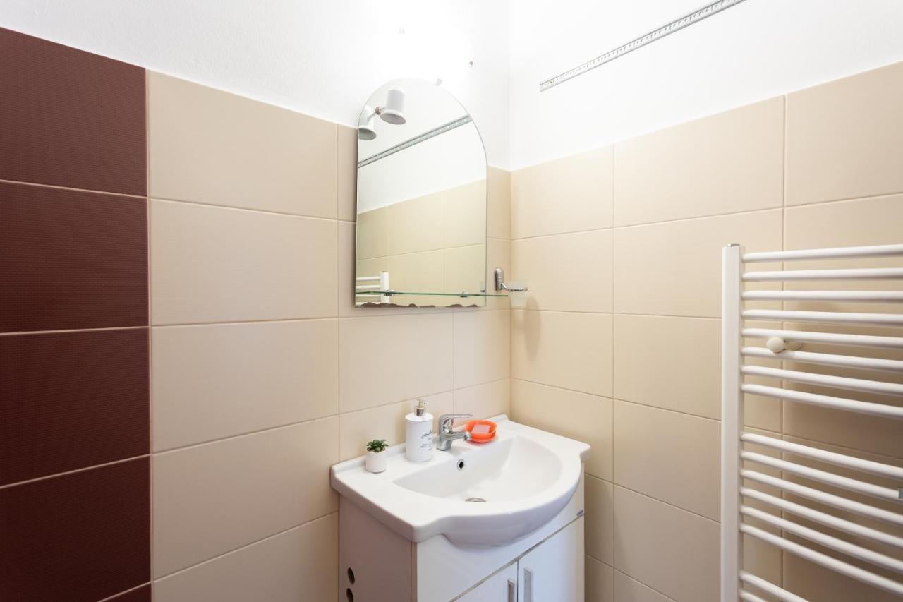 Central Apartment Targu Mures Ngoại thất bức ảnh